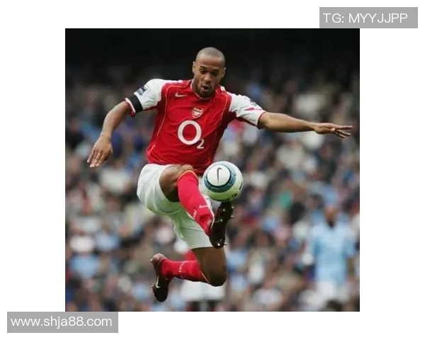 球星风采：盘点当今足坛最具影响力的顶级球员及其精彩表现