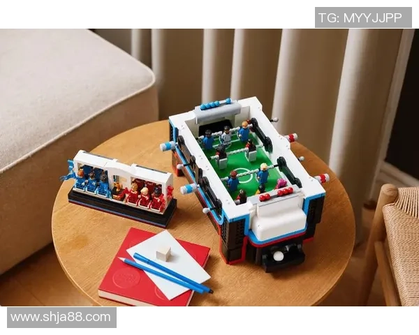 精彩足球乐高球星全景展示集 精美模型再现传奇球员风采