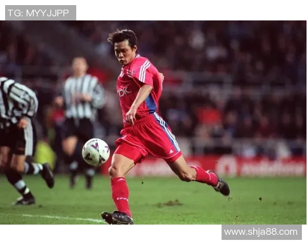 足球明星精彩瞬间集锦解析 从绿茵场到生活幕后全方位揭秘